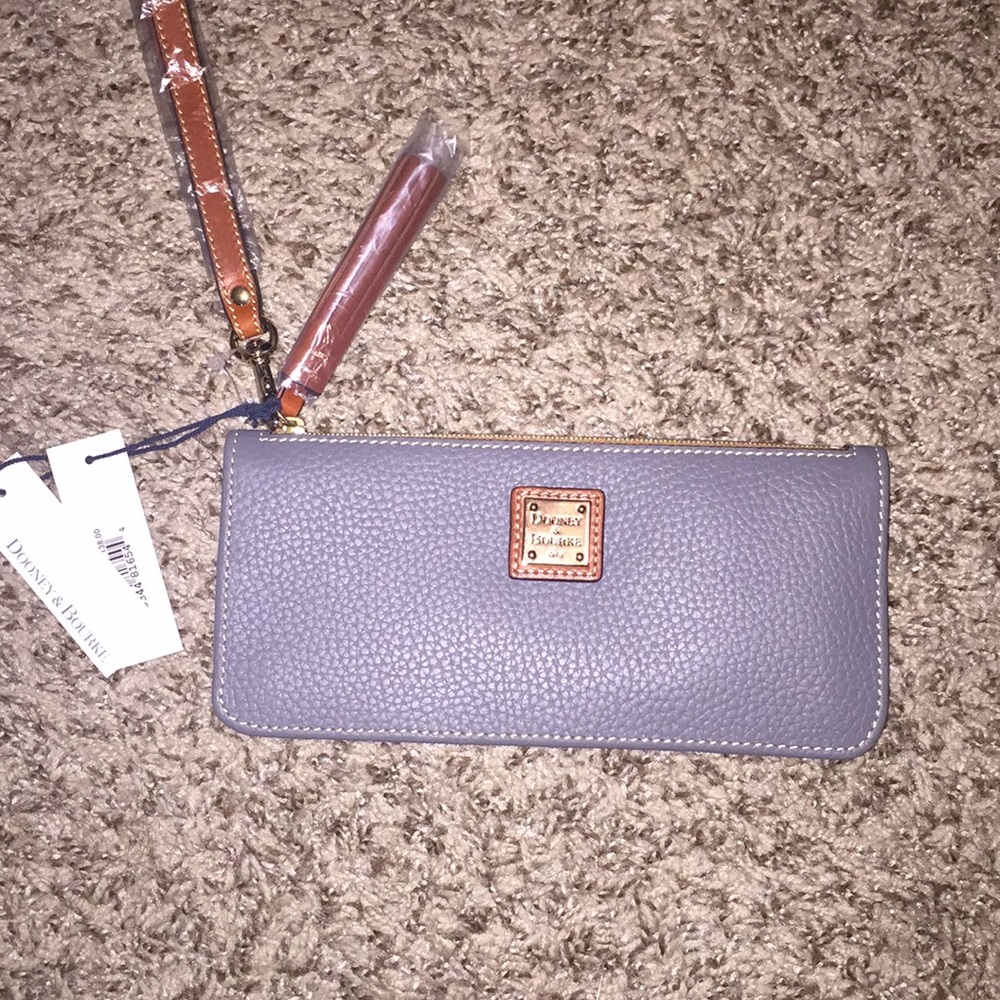 NWT Dooney & Bourke Tatum Wallet in Slate